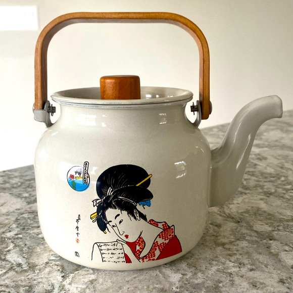 Gailstein Other - Gailstein vintage Asian teapot with wood handle